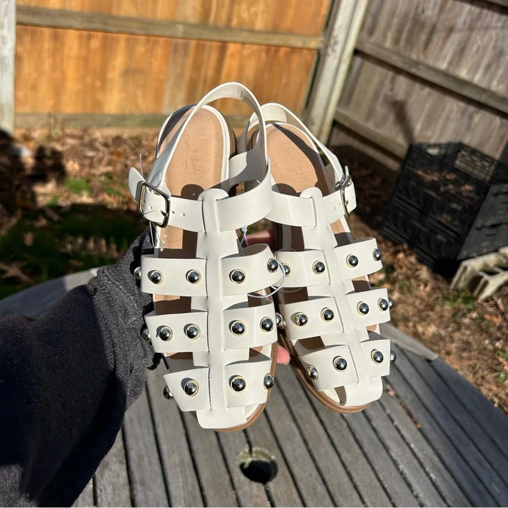 Nwt Women's Winnie Studded Fisherman‎ Sandals - Universal Thread Off size 7 new